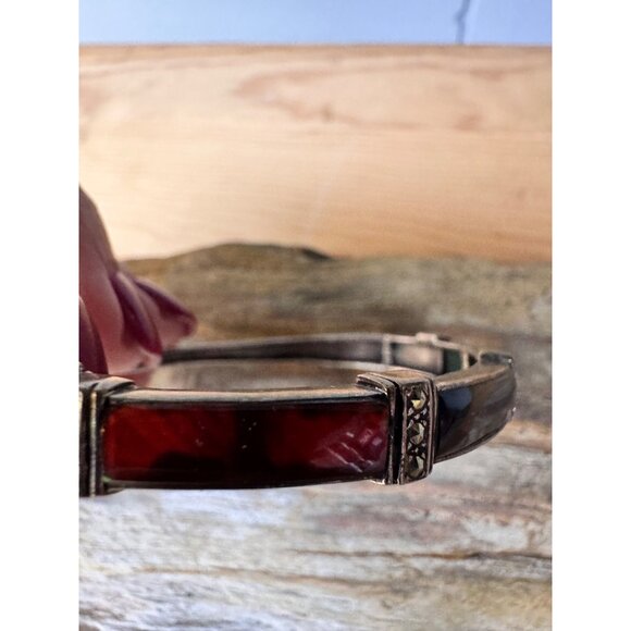 Silver Bangle Bracelet Red Green Stone Inlays & Safety Chain - Picture 4 of 10